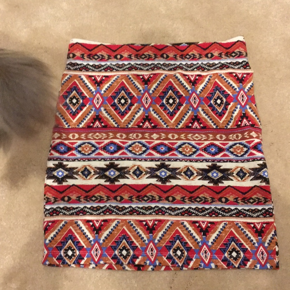 Tribal printed stretchy body con mini skirt